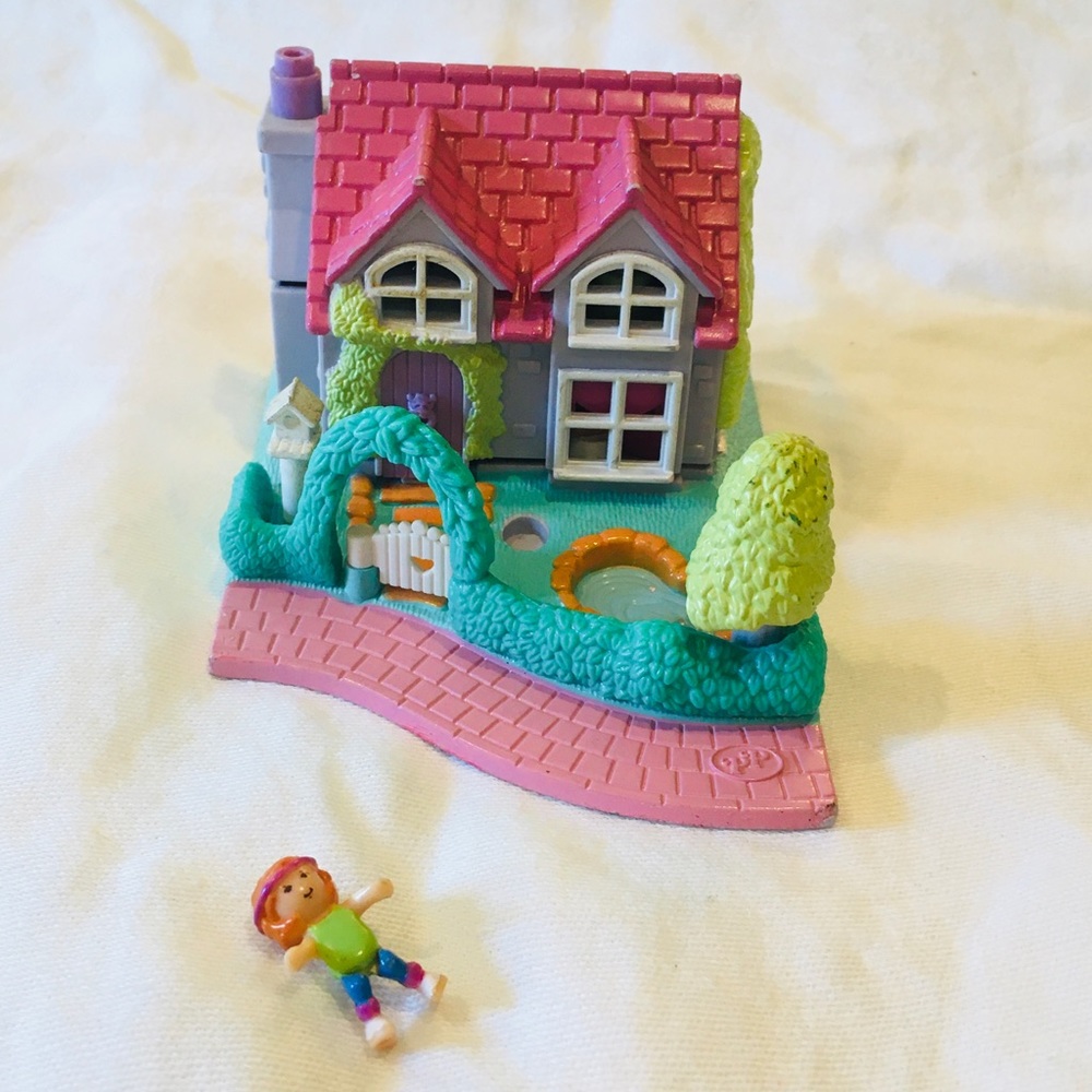 1995 Polly pocket Dance studio & apartment. Circa 1995.
